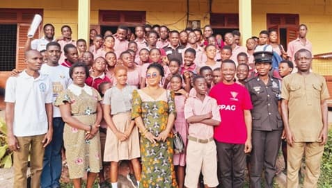 Strengthen support systems to protect young people — C/R Gender Director