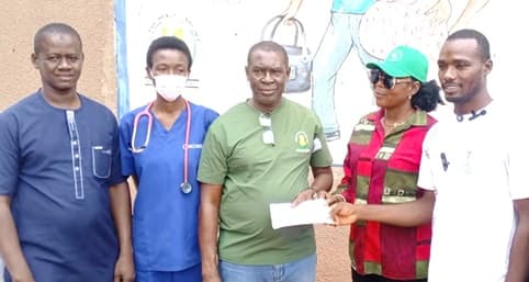 Youth group rewards doctor for commitment