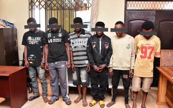 Police foil Bono East highway robbery, recover GH¢300,000 and arrest six