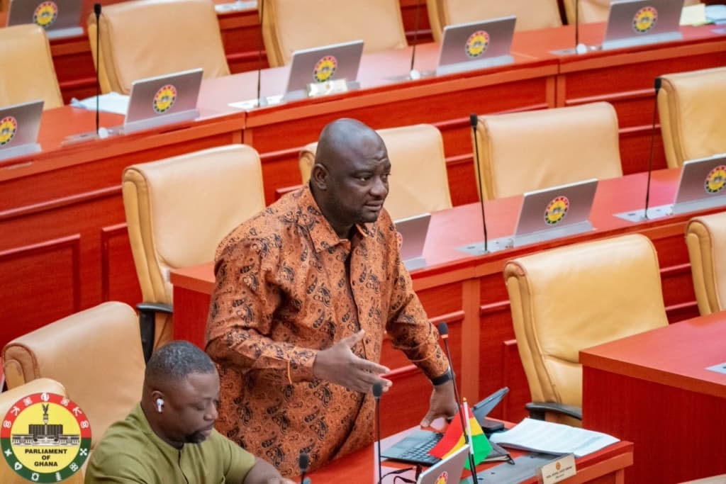 Davis Ansah Opoku congratulates newly elected NPP Mpraeso constituency executives