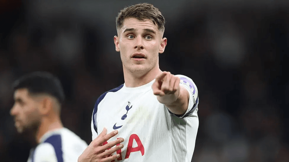 Record Spurs spend shows new ambition – Van de Ven