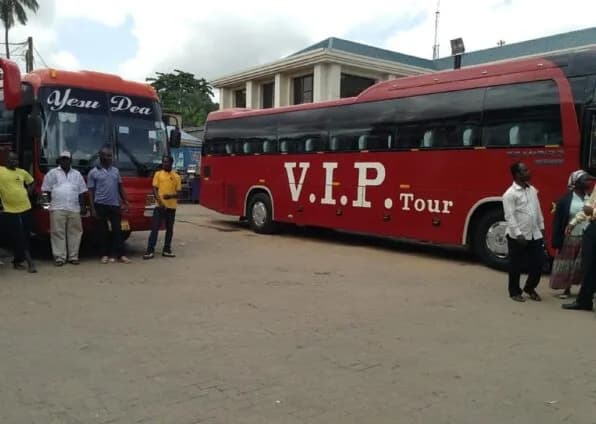 Five injured as armed robbers attack VIP JEOUN coaches in two highway ambushes