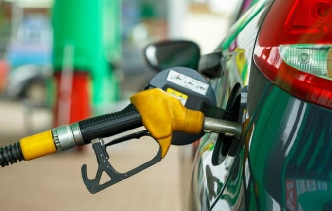 Oil settles 1% higher as hopes of renewed US-Iran negotiations offset Houthi threat