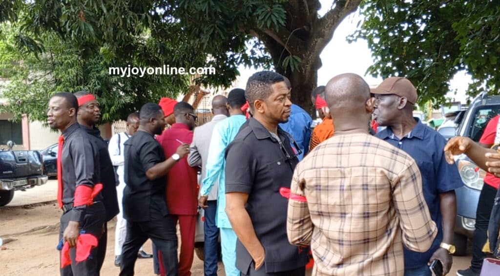 Aggrieved assembly members pass vote of no confidence against Ejisu MCE