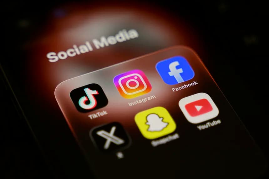France becomes the first EU country to ban social media for children