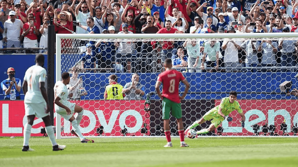 Mbappe and Dembele send France into World Cup semi-finals