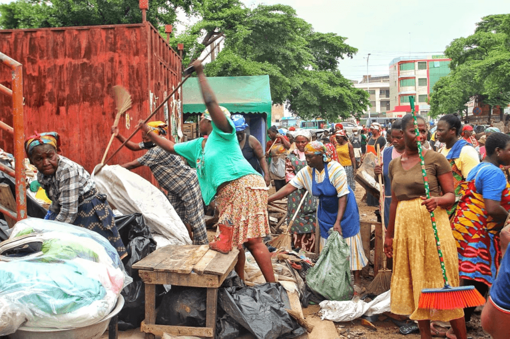 Mallam Market traders join nationwide clean-up to tackle flooding risks after June rains