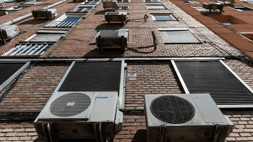 As heatwaves strike, Europeans turn to prized Chinese air-conditioner