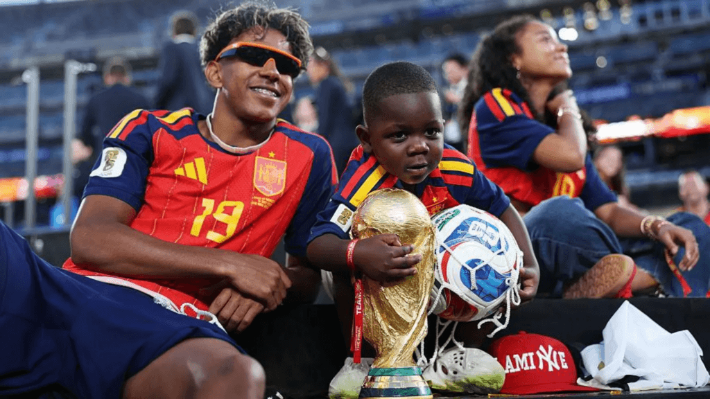 Lamine Yamal celebrates World Cup win with little brother who charmed fans