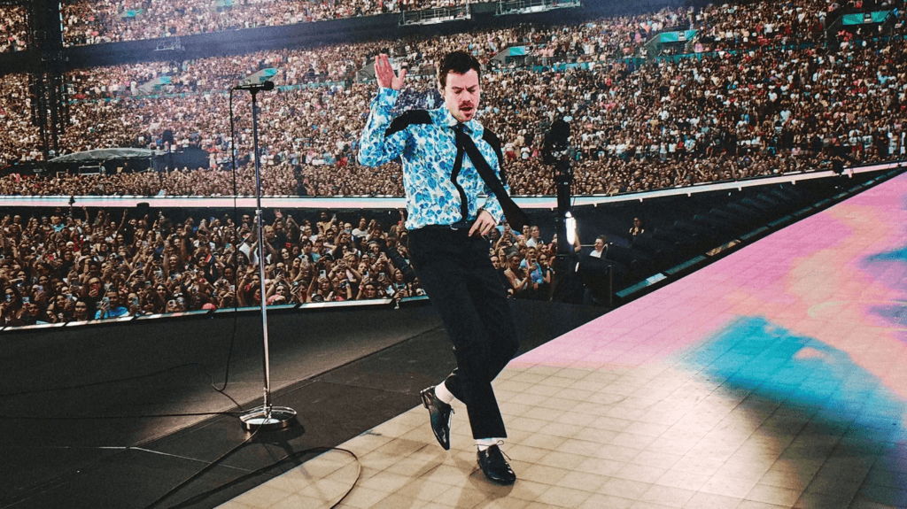 Harry Styles receives Guinness World Record for longest Wembley Stadium run