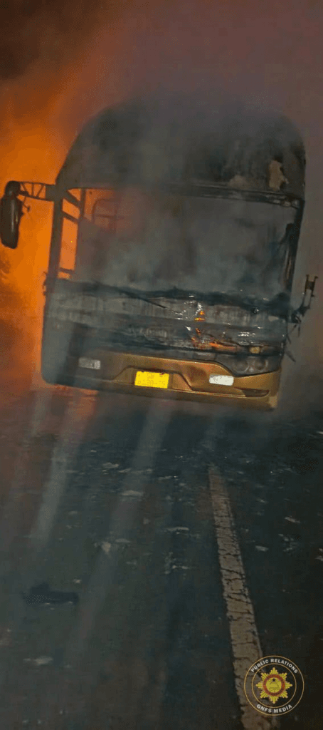 Yutong bus destroyed by fire on Mankessim–Accra highway, passengers escape unhurt