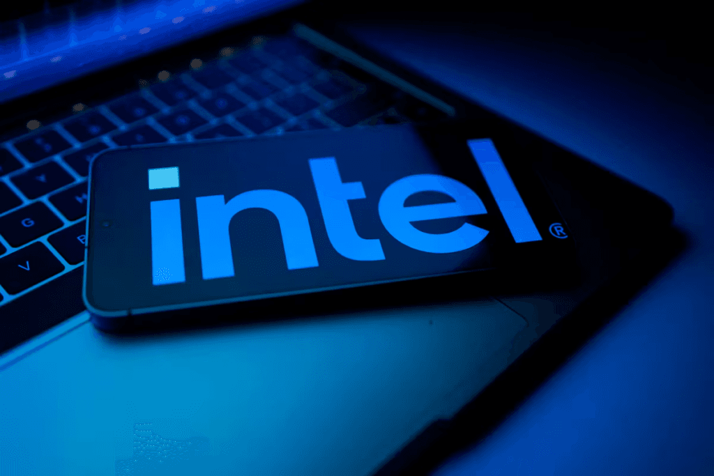 Intel plans $15 billion share sale as turnaround rally lifts stock