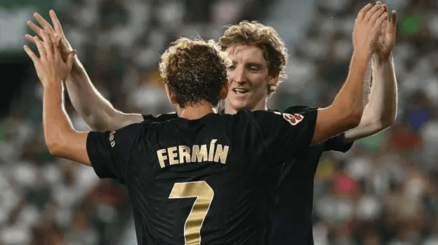 Gordon makes two assist on debut as Barcelona thrash Elche 5-0