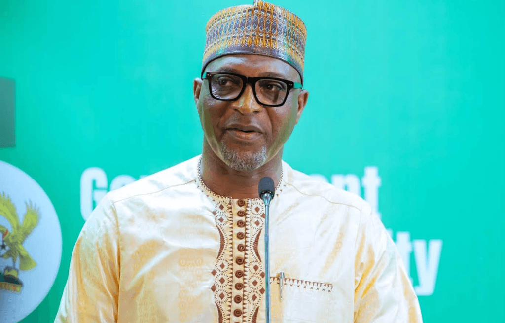 10 recruits dismissed for defying phone ban – Interior Minister
