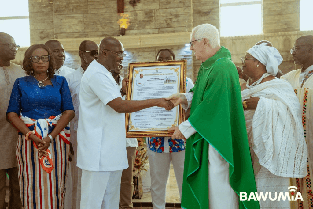 ‘He always comes to our aid’ – Fr. Campbell recounts Bawumia’s support for Church, poor