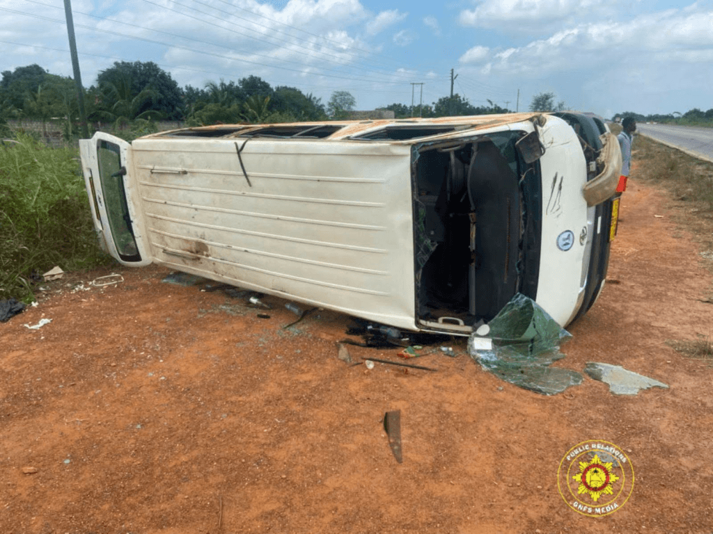Eight injured after Toyota Hiace somersaults on Tema–Akosombo highway