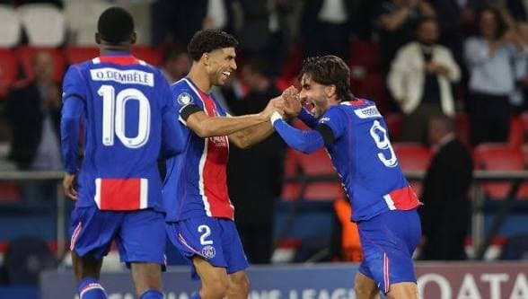 Ferran Torres Hat-trick gets PSG title defence off to a winning start 