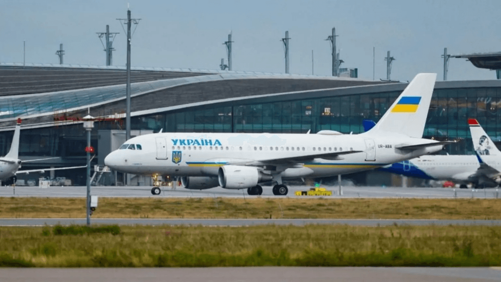Russian drone incursion delays Zelensky flight