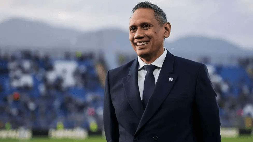 Como chiefs giving up seats to older fans for Champions League debut