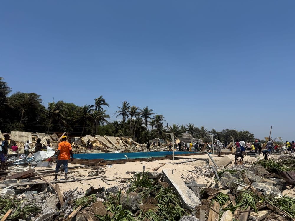 Polo Beach Club demolished as La Beach clearance exercise continues
