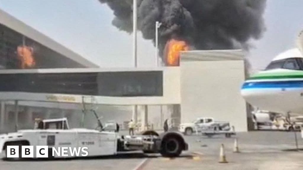 Saudi minister vows ‘serious response’ to Houthi attacks on airports