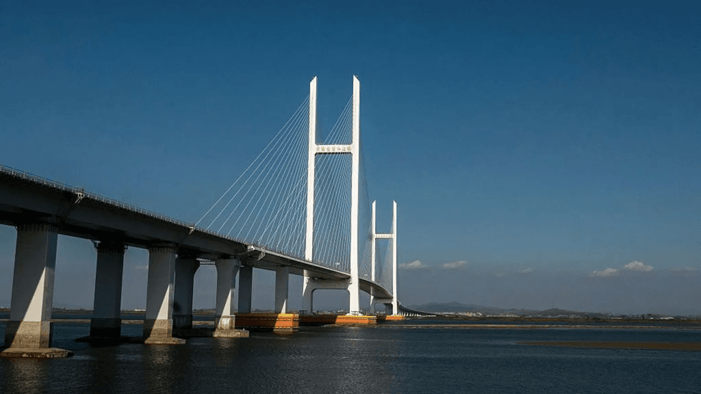 North Korea and China open new bridge after 12-year delay