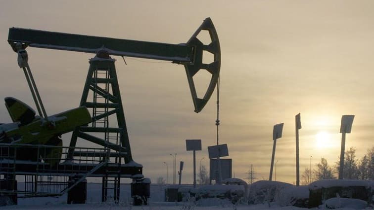 Oil steadies after US threatens indefinite blockade of Iran
