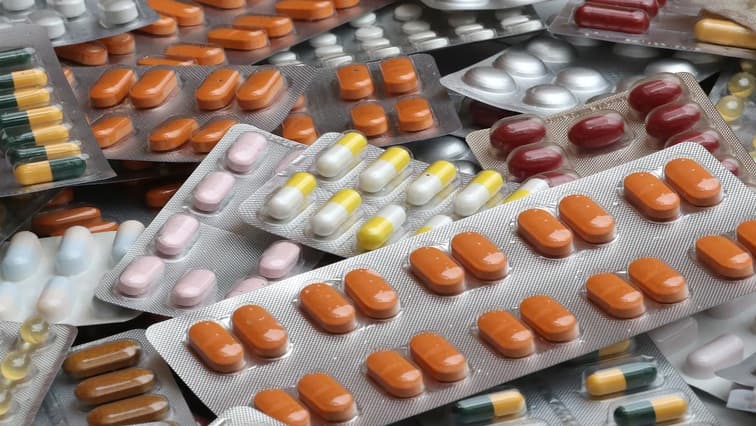 Man arrested with suspected restricted pills at SA-Namibia border