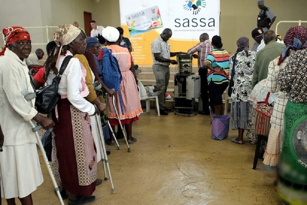 Pule says long queues of SASSA beneficiaries is overwhelming