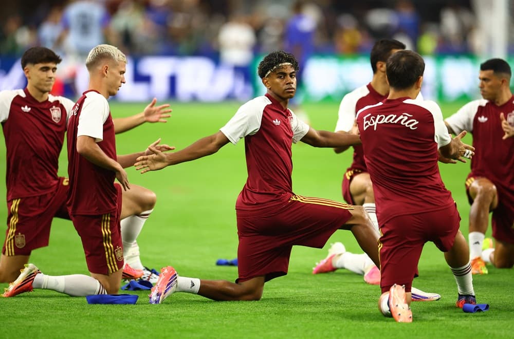 Spain’s starting 11 unchanged, Barcola back in France’s first team