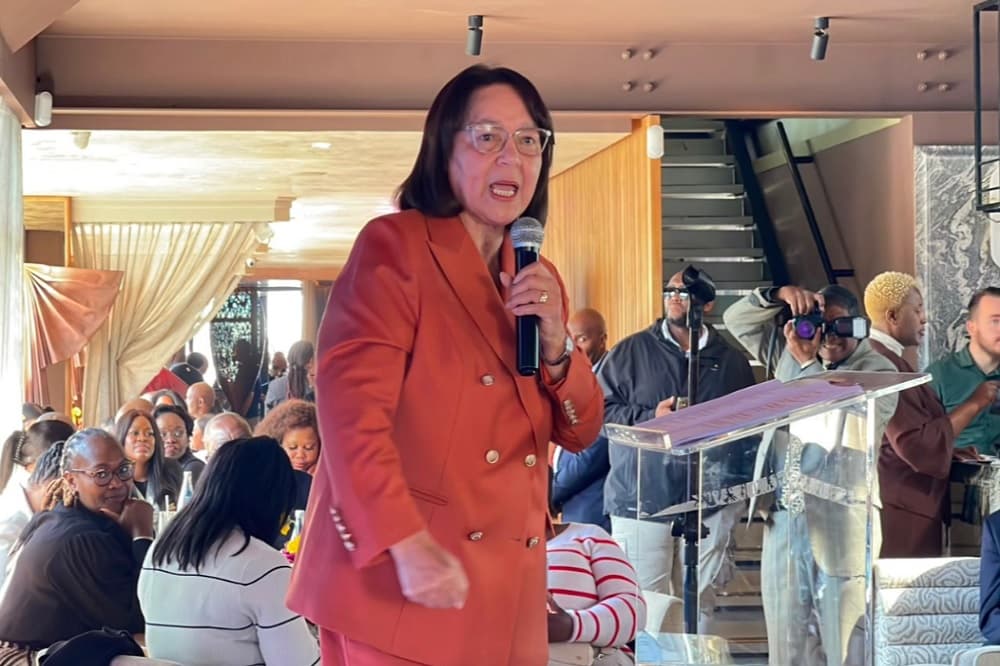 De Lille hails ETA system as game changer for international tourism