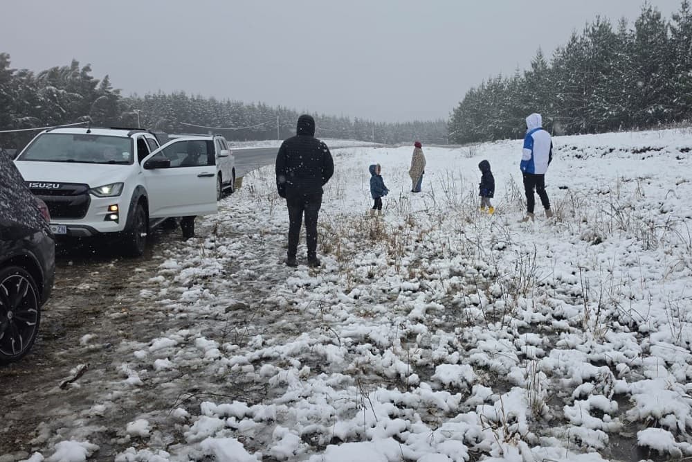KZN motorists urged to exercise extreme caution due to snowfall