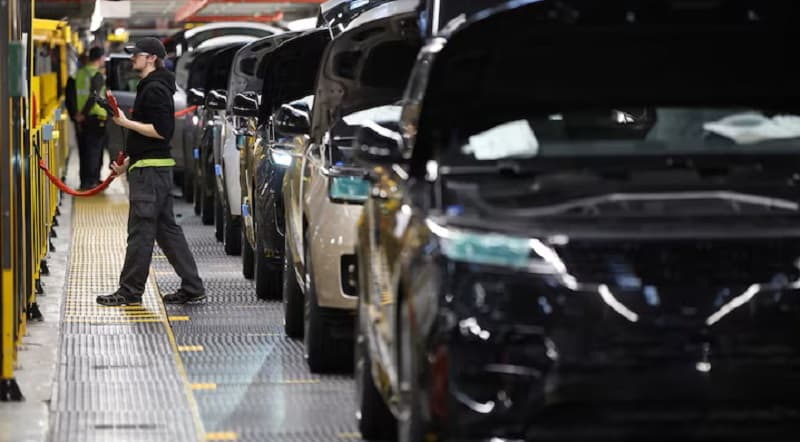UK’s Jaguar Land Rover to cut 10% of workforce under turnaround plan