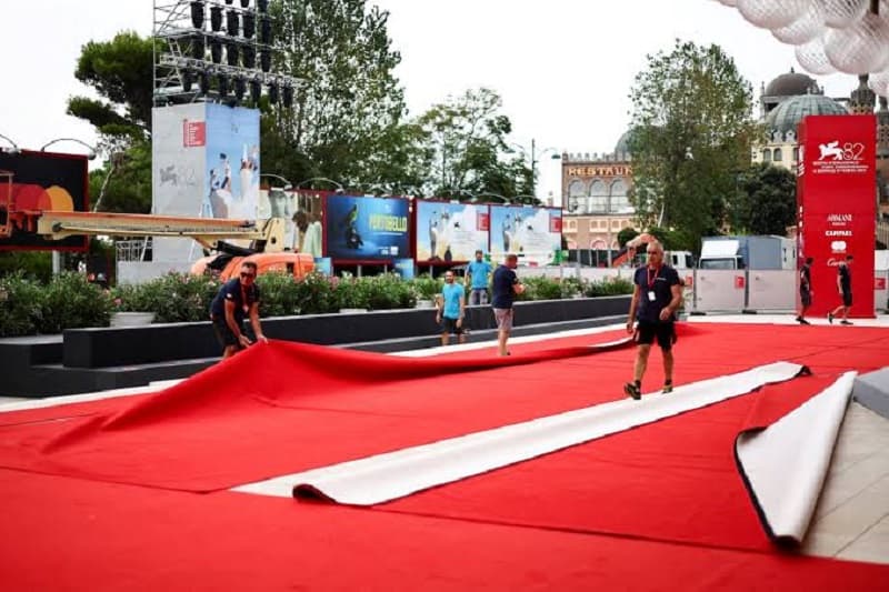 AI-powered documentary tests cinema’s boundaries in Venice
