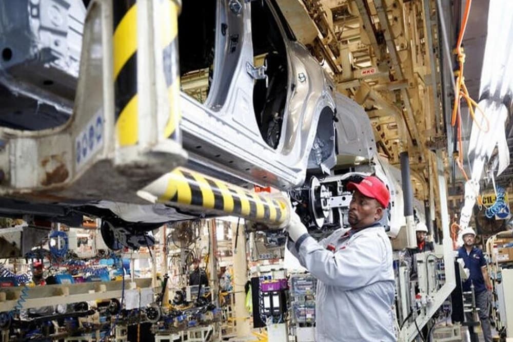 GDP shrinks by 0.2% in the second quarter