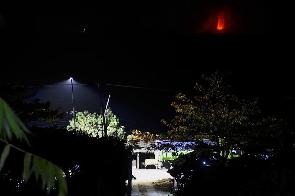 Emotions erupt as volcanic ash suspends flights in Indonesia