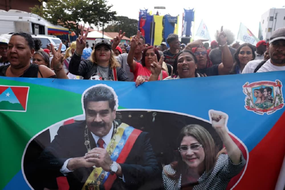 Nicolás Maduro, wife face new criminal charges