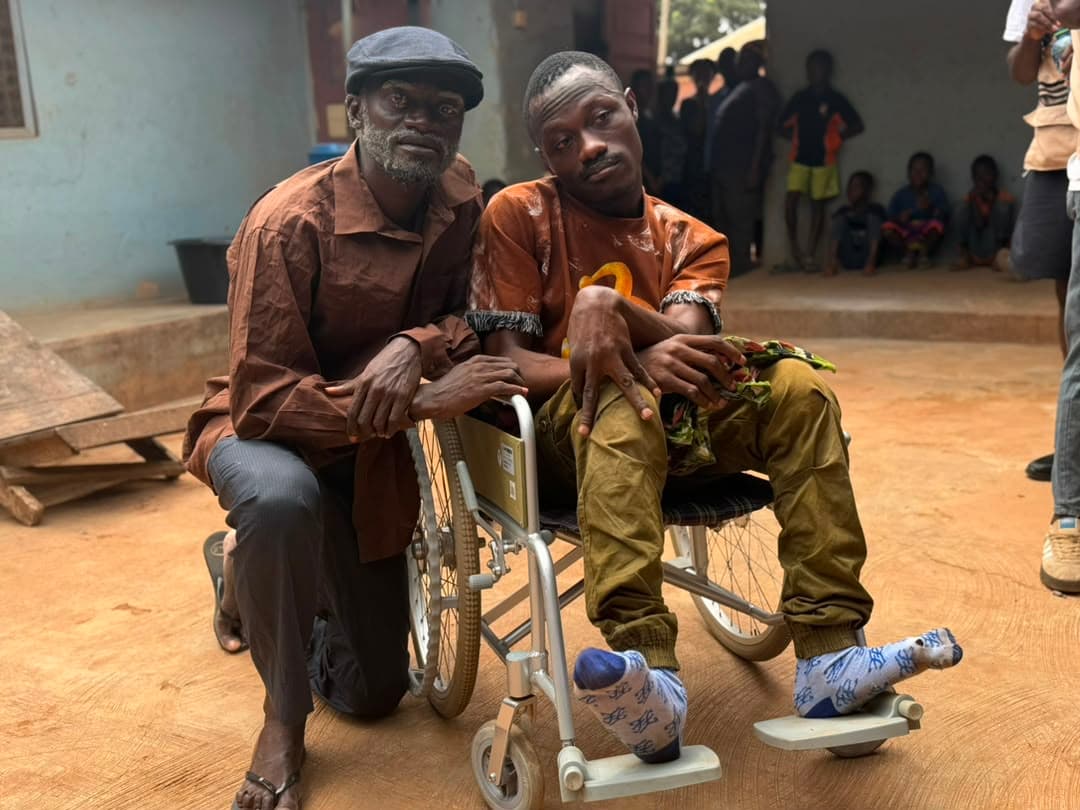 Lil Win Donates Wheelchair And Cash To Aspiring Actor And Promises Movie Role
