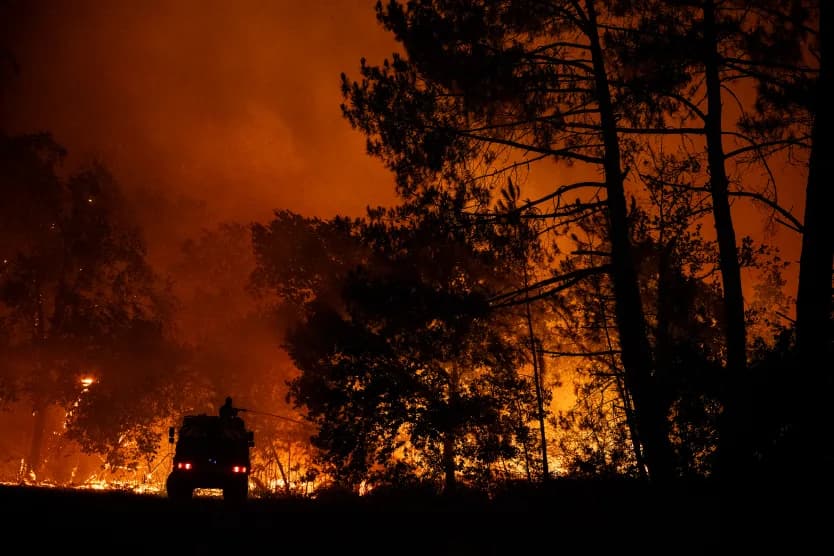 France sends boats to evacuate tourist hotspot Cap Ferret as wildfires rage