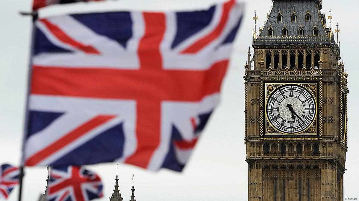 UK economy rebounds as nation awaits new prime minister