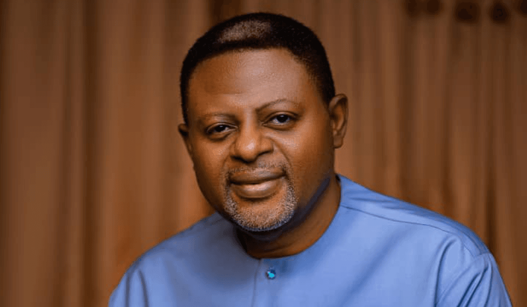 Governor Otu extends financial support to Calabar flood victims