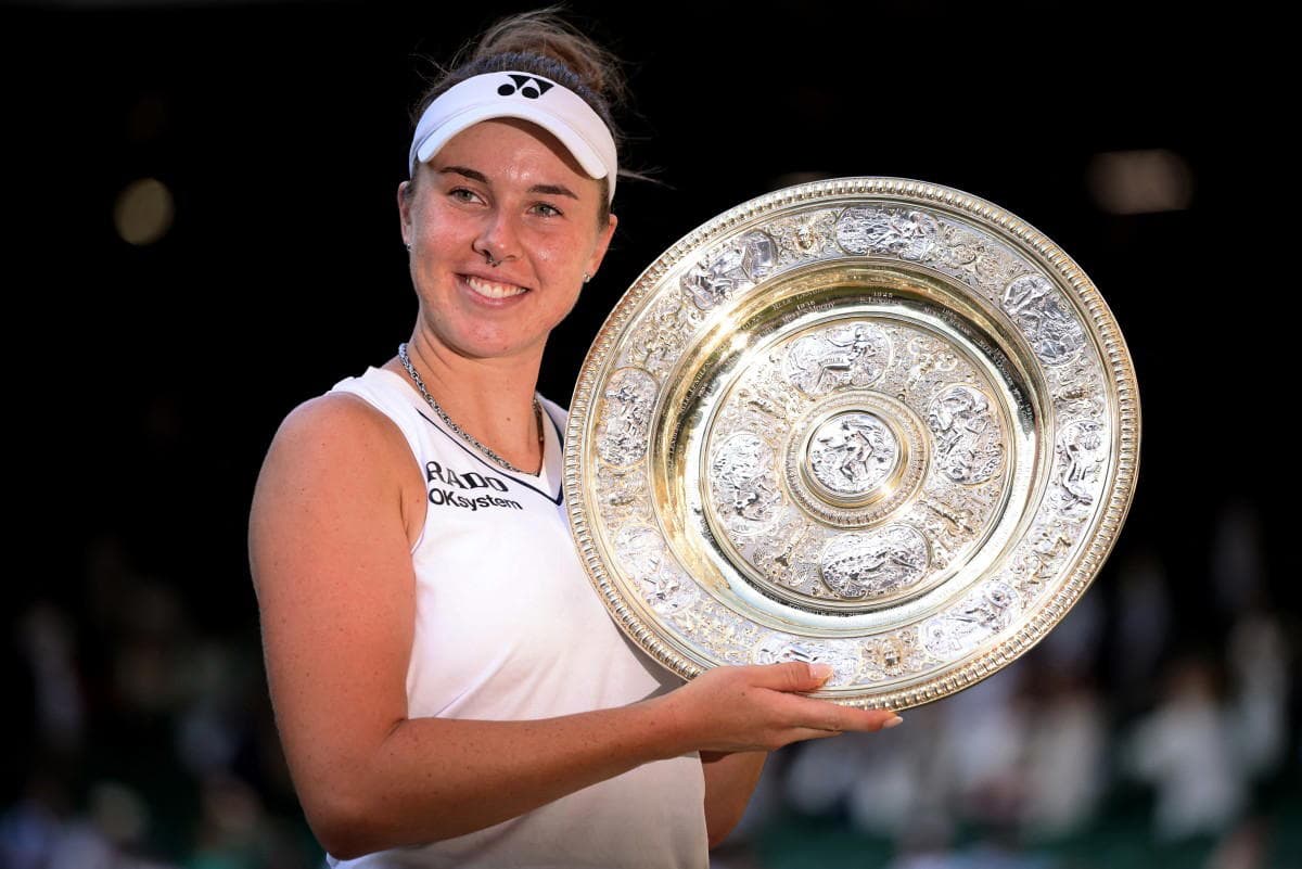 Noskova defeats fellow Czech Muchova to win first Wimbledon title