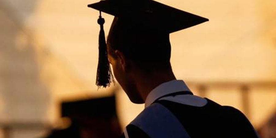 Rising costs of school graduations put parents under pressure