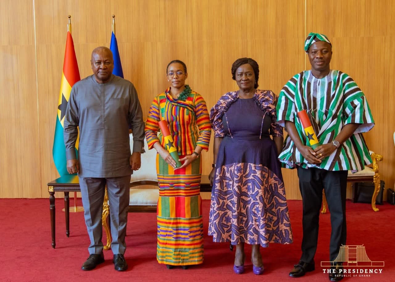 Mahama swears in Ayariga and Dr Agyeman-Rawlings as Ministers
