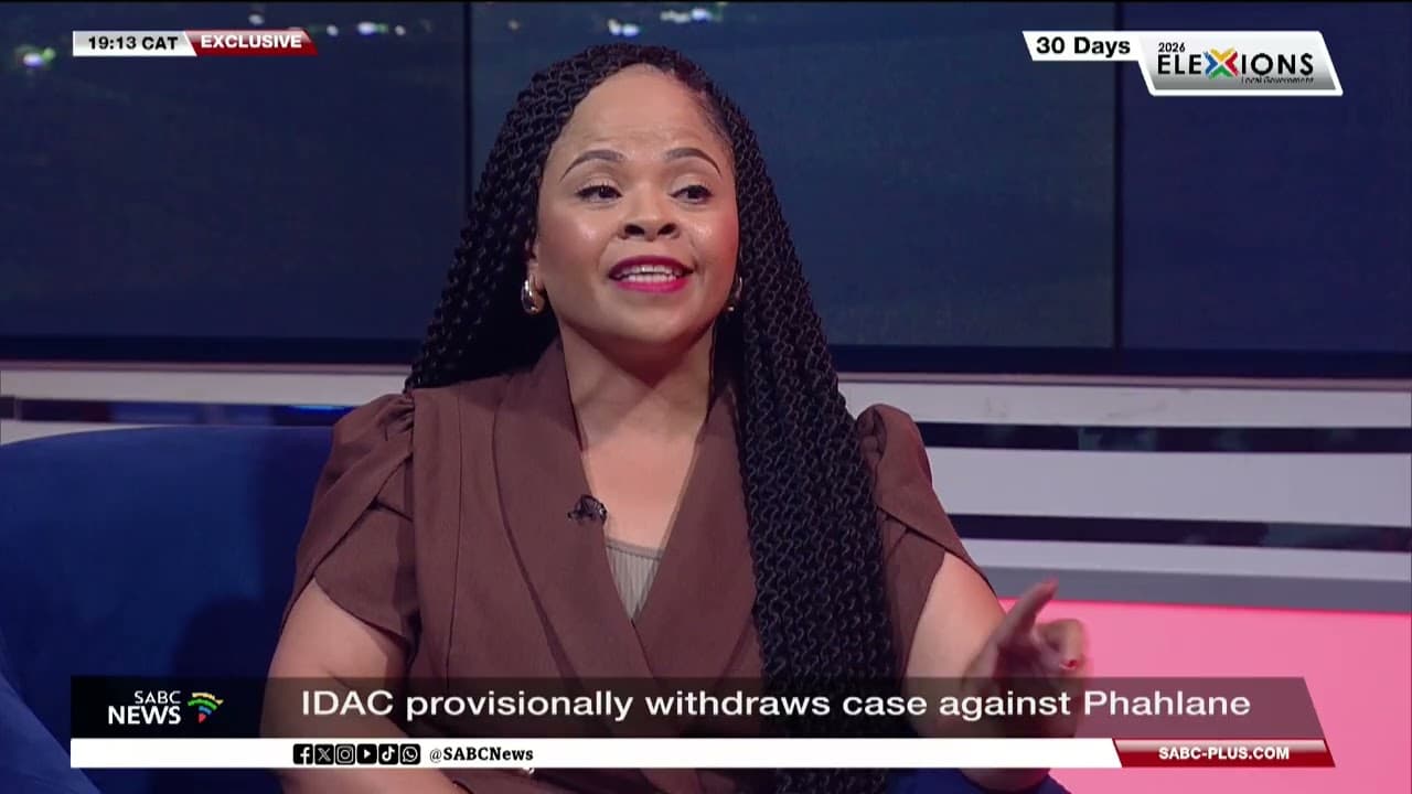Phahlane maintains he never signed contract for blue lights