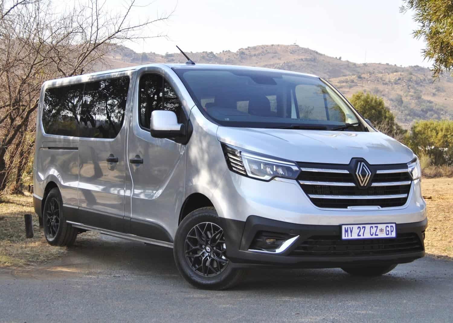 Renault Trafic returns to South Africa keen on disrupting segment’s flow