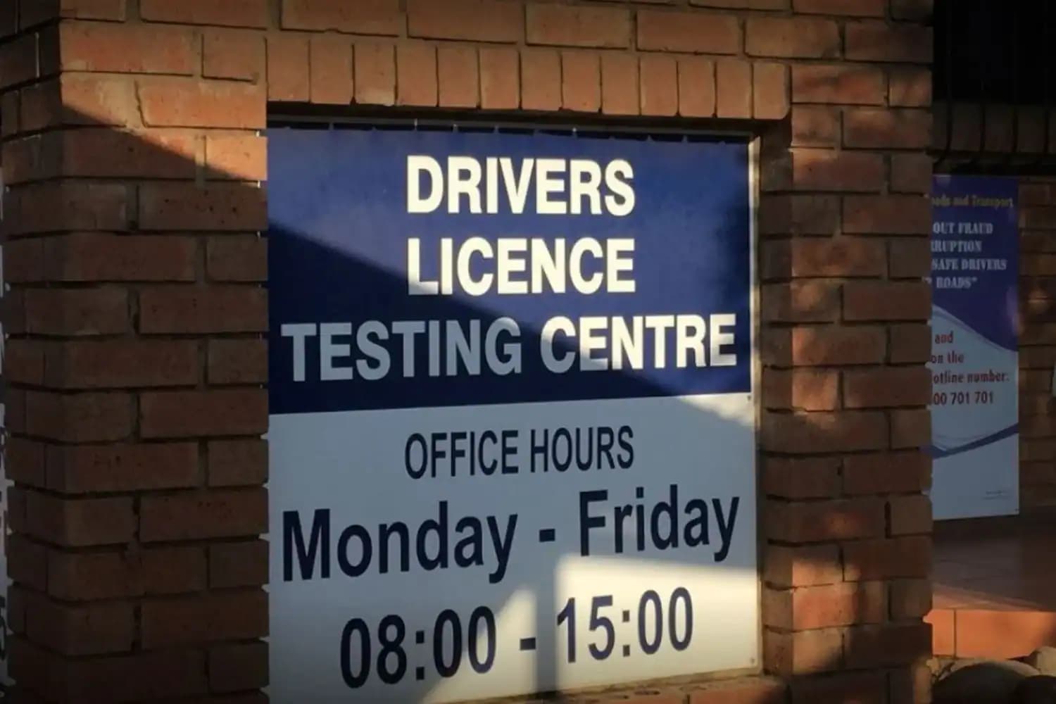 R30 for a free form? Paper shortage at Gauteng licensing department opens door to touts