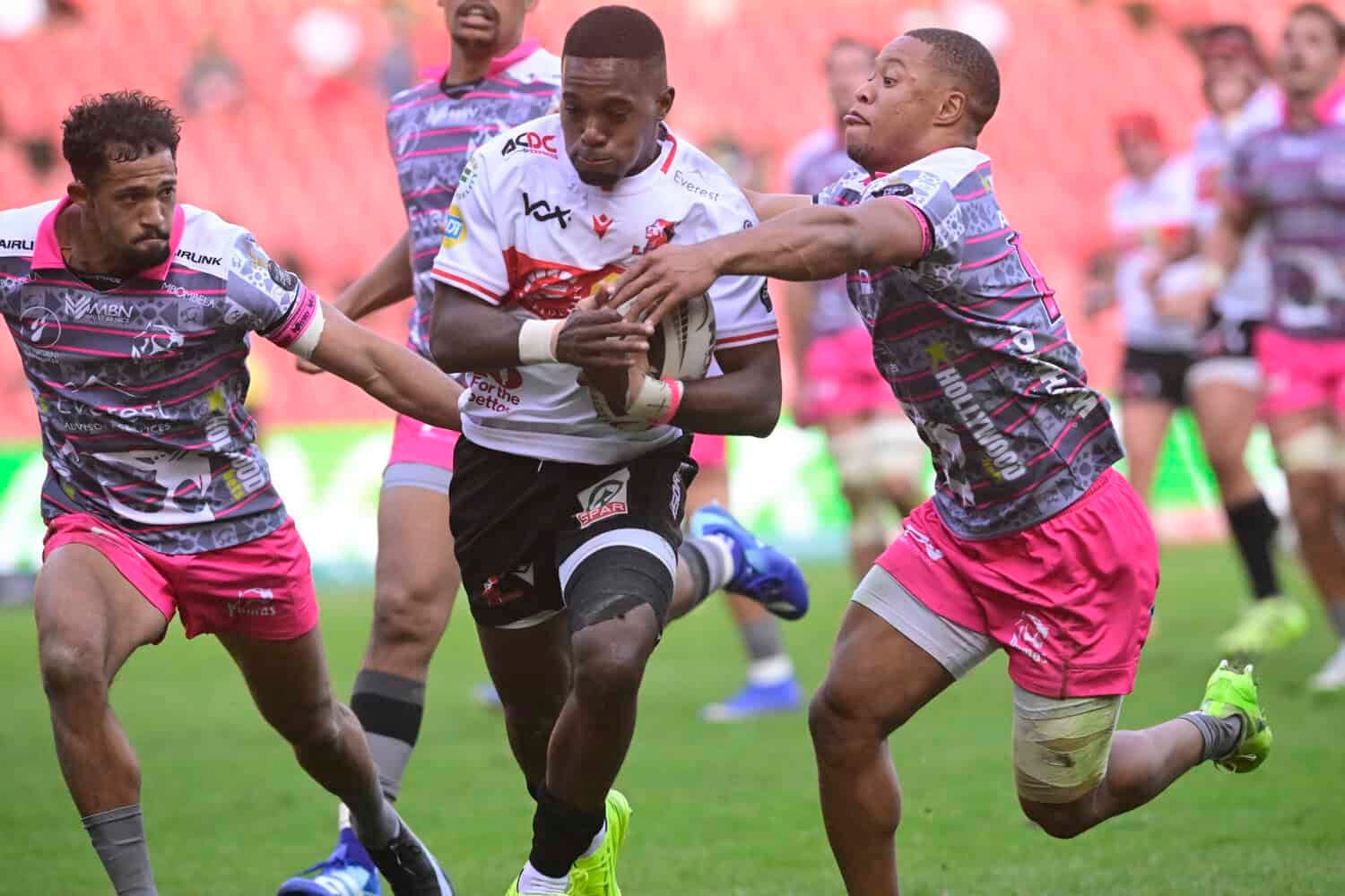 Bulls, Lions out to bury off-field woes in crucial Currie Cup clash