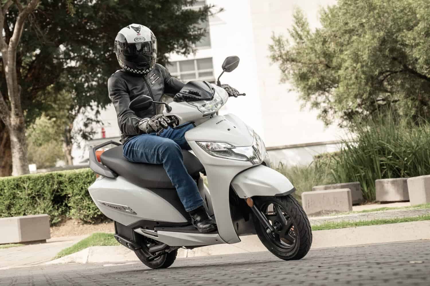 Honda Activa125: Fuel-saving city runaround