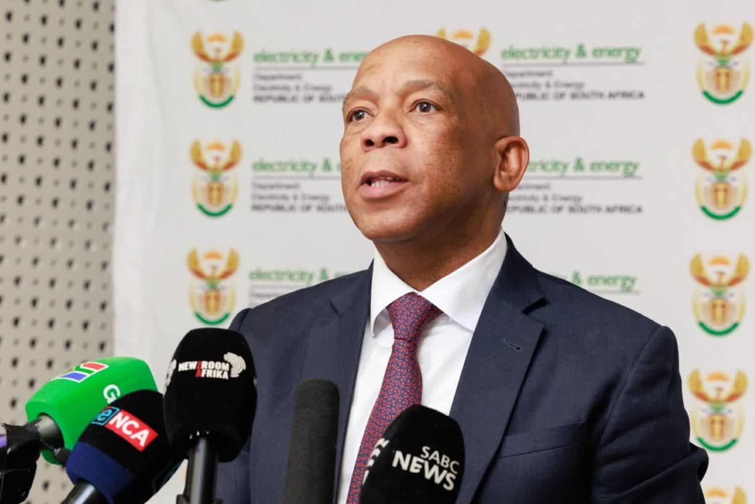 Ramokgopa slams municipalities for increasing electricity tariffs